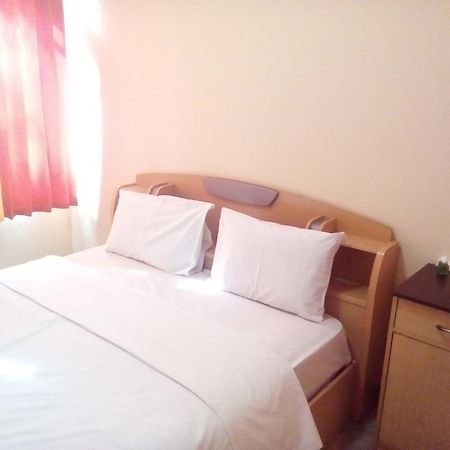 Simply Homy Guest House Pasteur Bandung Bagian luar foto