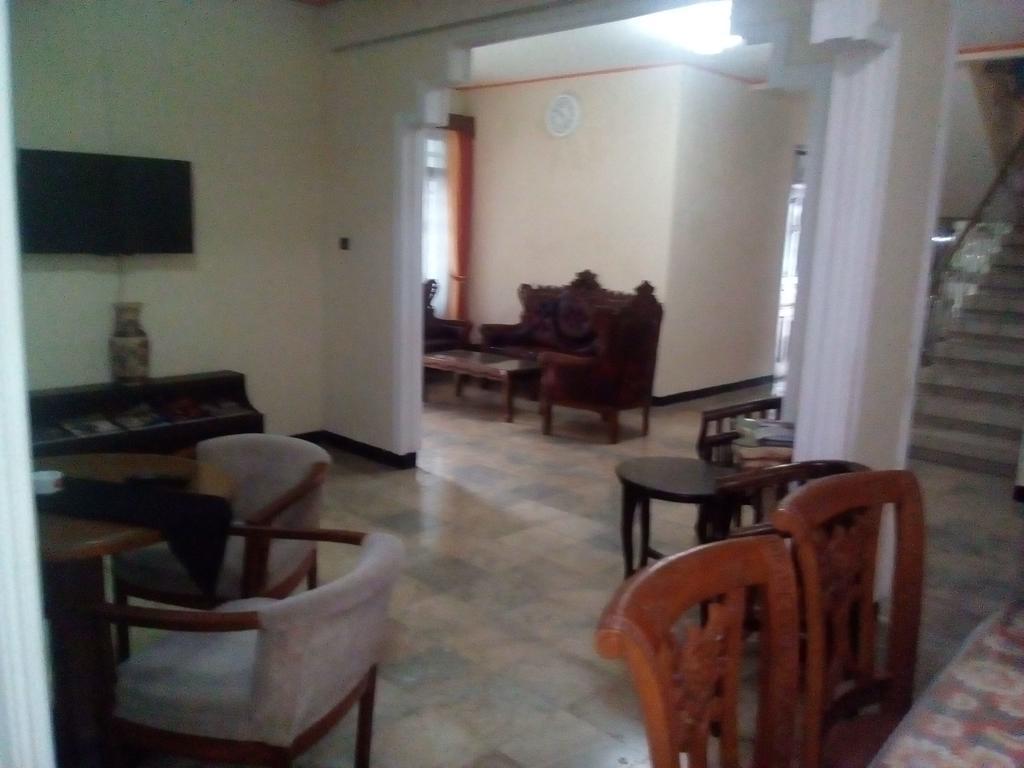 Simply Homy Guest House Pasteur Bandung Bagian luar foto