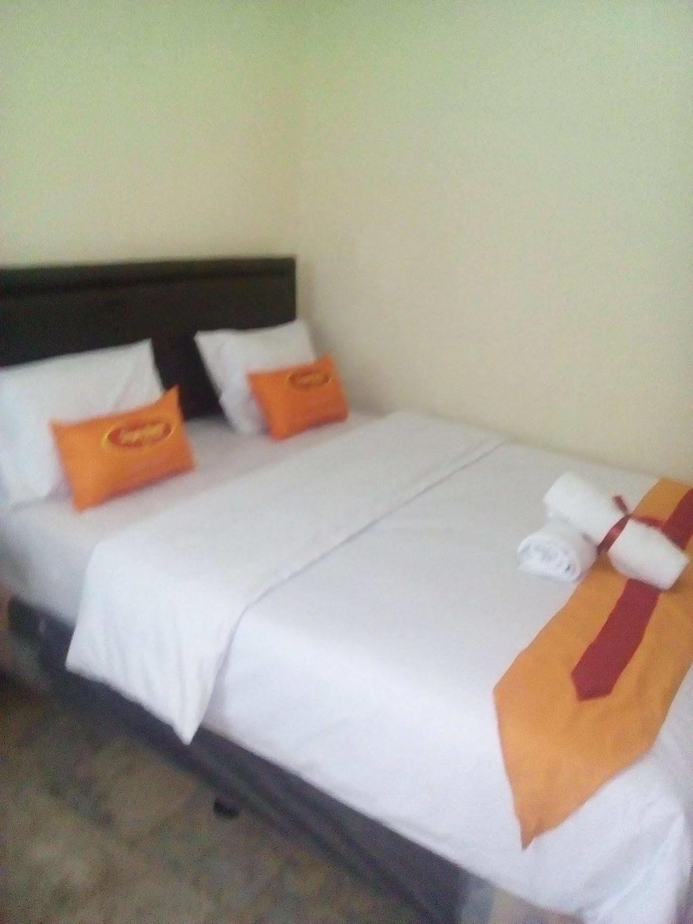 Simply Homy Guest House Pasteur Bandung Bagian luar foto